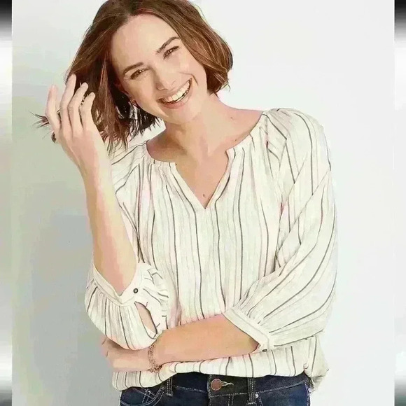 MAURICES  | Women's White/Pink/Brown Striped Flowy Crinkle Blouse - Picture 1 of 6